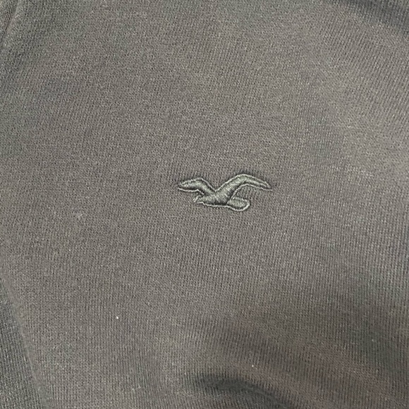 Hollister Oversized Half-Zip Icon Sweatshirt - Picture 3 of 4